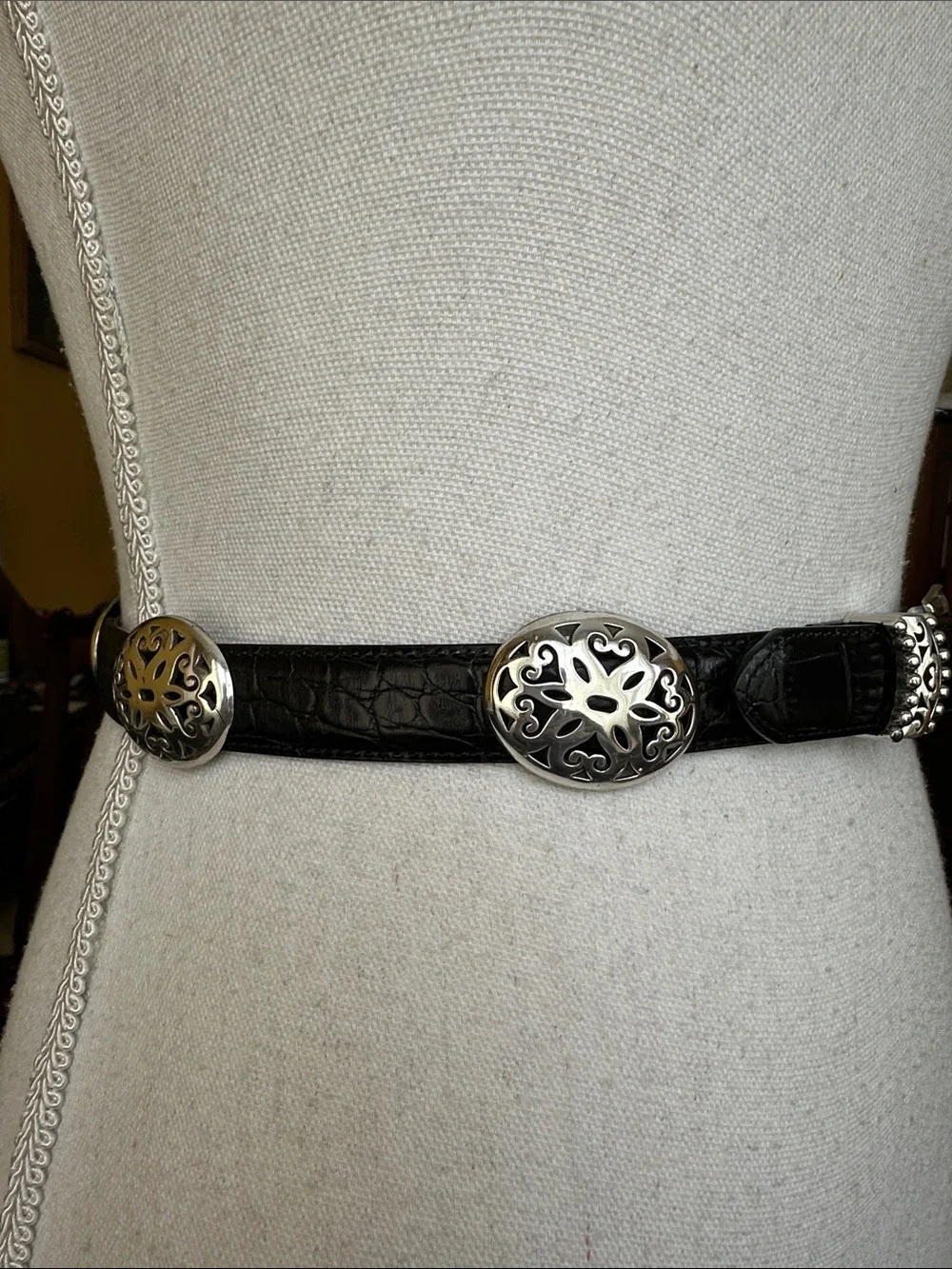 Brighton Women’s Black Croc-Embossed Western-Inspired Leather Belt Silver Buckle